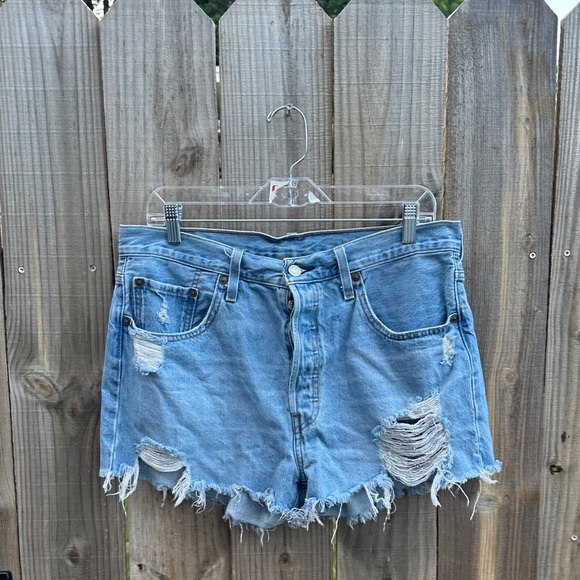 Levi's 501 Light Blue Distressed Jean Shorts Size 32 - Picture 1 of 10